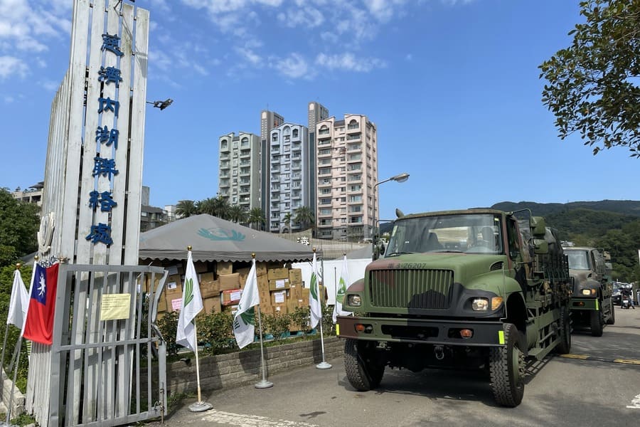 募集物資載運至桃園國際機場送至土耳其災區