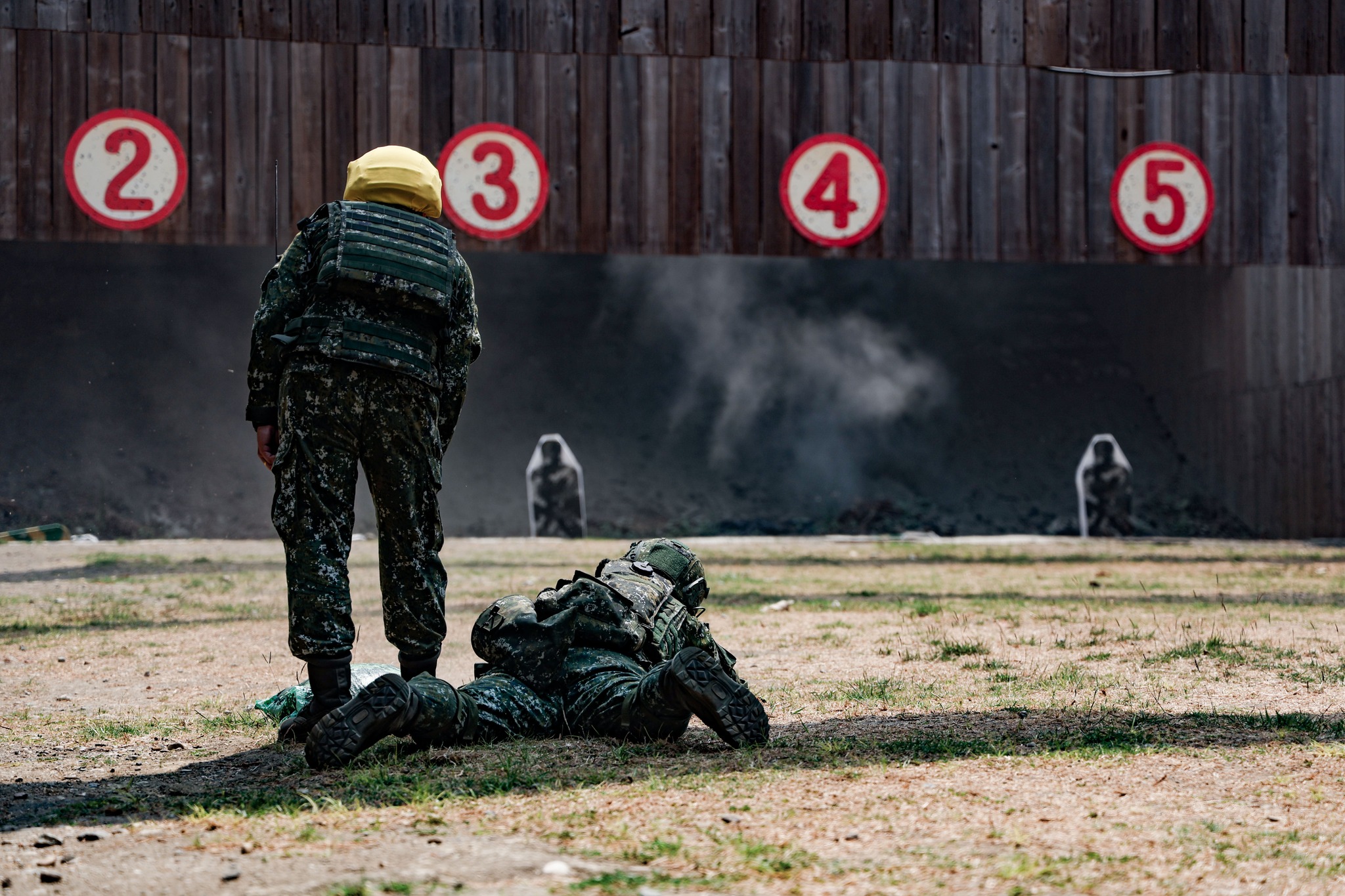 透過戰鬥射擊訓練，提升射手對武器的熟稔度，強化小部隊戰鬥基礎。