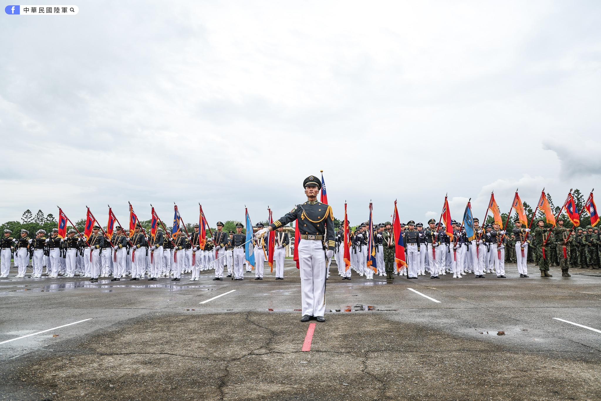 陸軍官校99週年校慶，學生們氣宇軒昂，展現壯盛軍容，圖