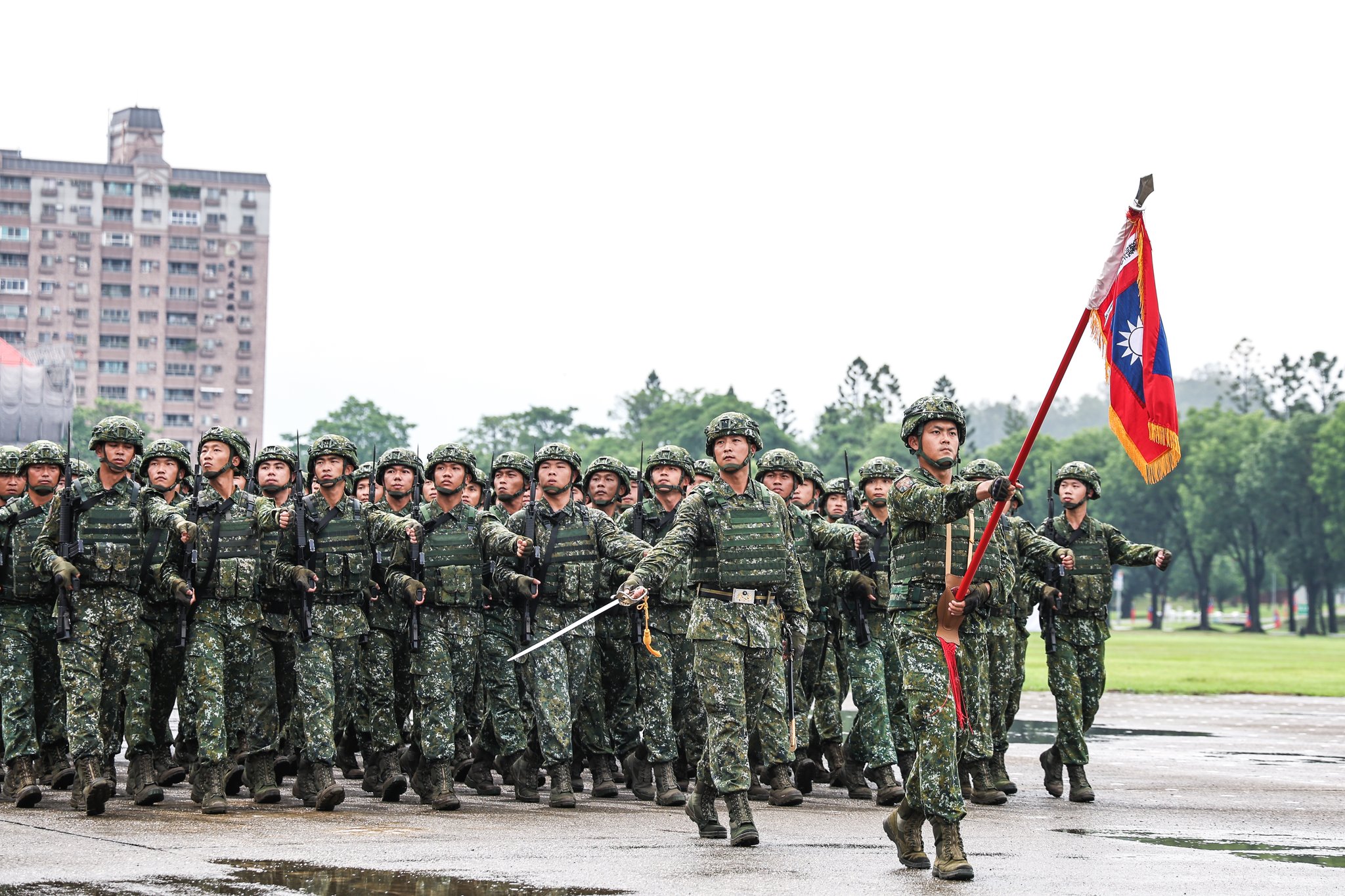 前身為「黃埔軍校軍官教育團第二師第二旅」的機步234旅，也參與本次校慶，圖