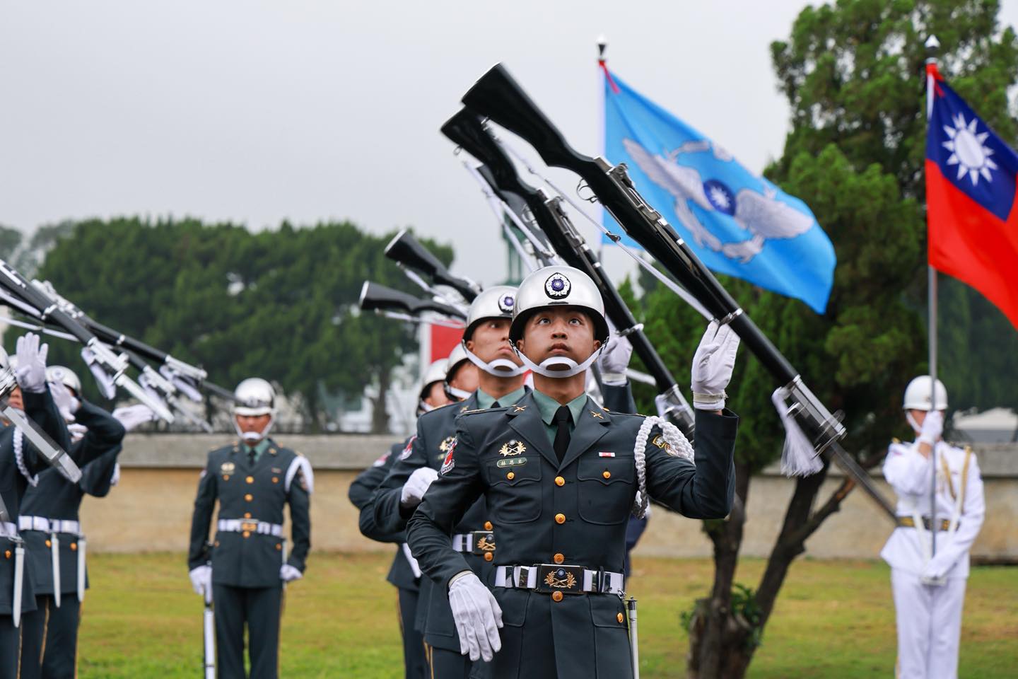 三軍儀隊表演